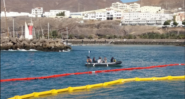 El “Tornado” y la Unidad de Buceo del Mando Naval de Canarias despliegan en Fuerteventura para colaborar en la lucha contr...