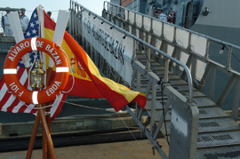 La fragata 'Álvaro de Bazán' integrada en el Grupo de Apoyo al portaaviones norteamericano 'Roosevelt', Puerto de Norfolk EE.UU.