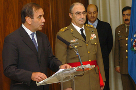 El ministro de Defensa, José Antonio Alonso durante su discurso
