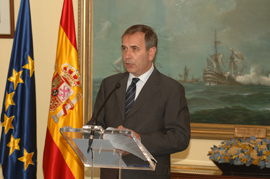 El ministro Alonso presentando los actos del 'Día de las Fuerzas Armadas'