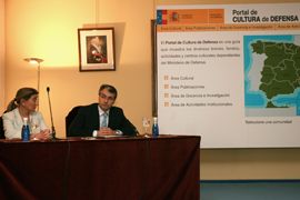 La  subsecretaria de Defensa, María Victoria San José, y el secretario general de  Política de Defensa, Luis Cuesta, han presentado hoy en la sede del  Departamento el 'Portal de Cultura de Defensa'