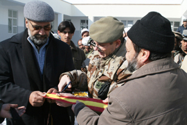 El Equipo de Reconstrucción  Provincial (PRT) español en Qala-e-Naw (Afganistán), ha inaugurado un colegio en la  localidad de Gharghaitu