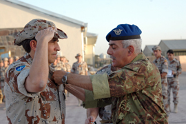 Relevo del mando de la base de apoyo avanzado en Herat