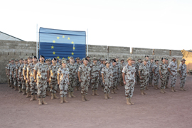 Los militares españoles destacados en Chad, condecorados con la medalla de EUFOR