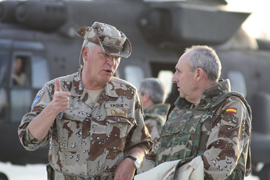 El General de División José Ignacio Medina Cebrián durante su visita a Herat