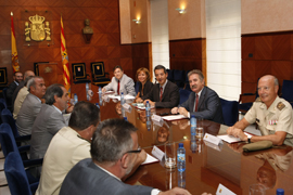 El Secretario de Estado de Defensa, Constantino Méndez hoy en Zaragoza