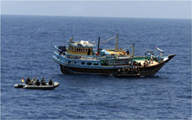La fragata 'Navarra' rescata a 13 pescadores iraníes a la deriva
