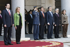 La ministra de Defensa recibe al primer ministro libanés