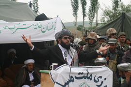 Celebracion de una 'jirga' en Moqur (Afganistán)