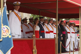 El Principe de Asturias Preside el Acto le acompaña la Sra. Ministra de Defensa