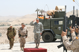El general Petraeus visita a las tropas españolas en Afganistán