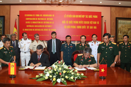 España y Vietnam firman memorando de cooperación en temas de Defensa
