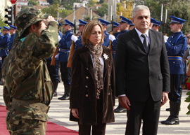 España inicia el repliegue definitivo de Bosnia, tras 18 años de misión