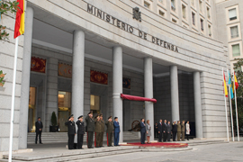 Visita del ministro de Kazajstán al Ministerio de Defensa