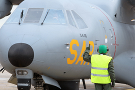 El avión de vigilancia marítima se incorpora a la misión de embargo a Libia