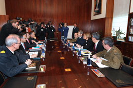 Chacón: “El mando único de la OTAN en Libia va a facilitar más las cosas”