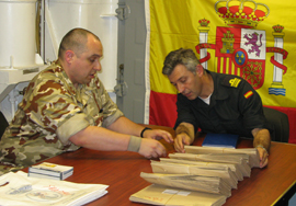 Los militares españoles en el exterior ejercen su derecho a voto