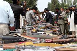 Más de un centenar de insurgentes dejan las armas en Qala-i-Naw