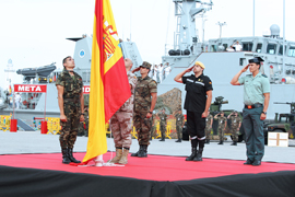 El JEMAD y el alcalde de Málaga inauguran la exposición de material militar