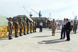 DIFAS. Inauguración de la exposición de material militar en el puerto de Málaga
