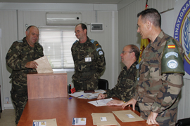Efectivos del Ejército ejercen su derecho al voto en el Libano