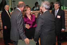 Chacón defiende prorrogar la operación Atalanta hasta 2014