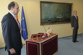 El ministro Morenés preside la toma de posesión del nuevo SEGENPOL