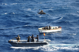 Detenidos seis piratas tras abrir fuego contra el buque ‘Patiño’