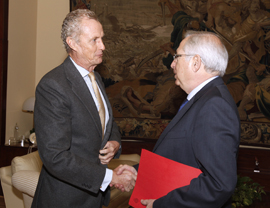 El ministro de Defensa recibe al presidente de Melilla