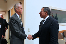 Morenés se reúne con su colega norteamericano