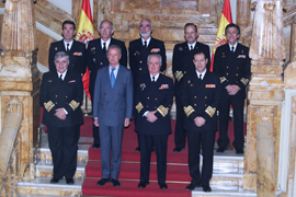 Fotografía de grupo con los miembros del Consejo Superior de la Armada