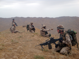 Legionarios españoles, en un observatorio en Afganistán