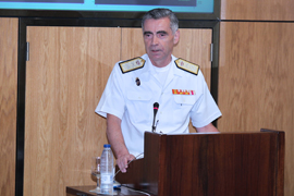 El almirante García Sánchez presenta el Día de las Fuerzas Armadas 2012