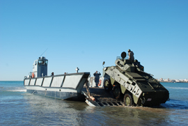 Tierra y Armada ensayan la conducción de una operación conjunta