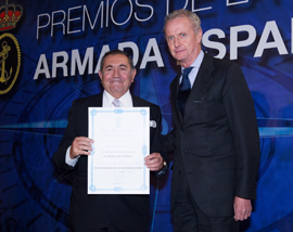 Diploma acredidativo Revista General de Marina 2011,hace entrega del premio el Ministro de Defensa