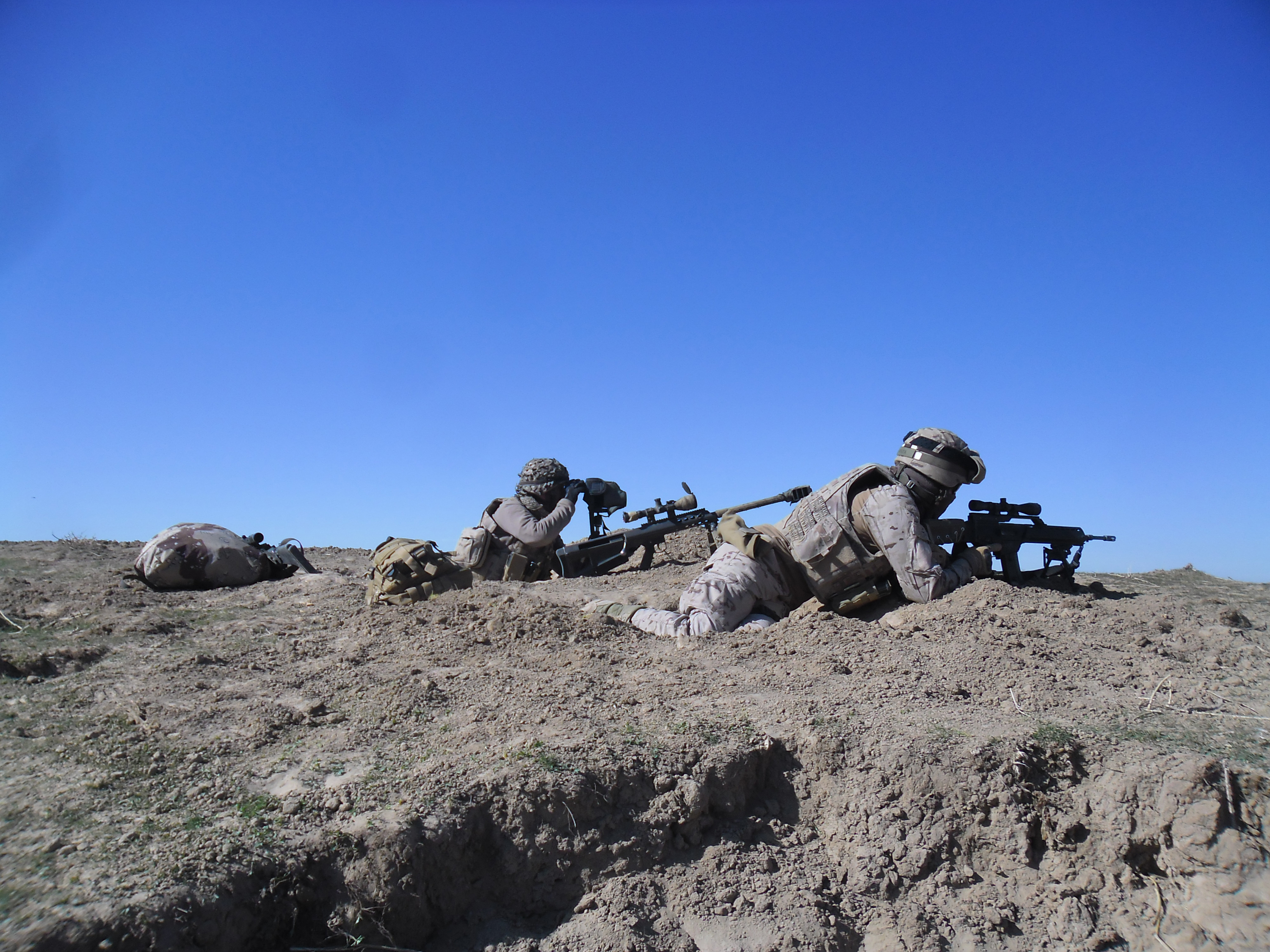 Fuerzas afganas combaten a la insurgencia en el valle de Garmak