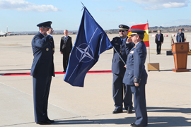 El ministro de Defensa inaugura el Centro de Operaciones Aéreas Combinadas de la OTAN en la Base Aérea de Torrejón