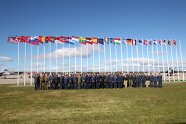 Morenés inaugura el Centro de Operaciones Aéreas del Sur de la OTAN