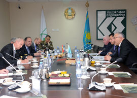 Reunión con la dirección de la sociedad estatal Compañía Nacional Kazakhstan Engineering.
