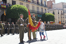 Pedro Morenés preside una jura de Bandera en Zamora