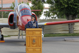 Morenés preside la entrega de despachos a los nuevos oficiales del Aire