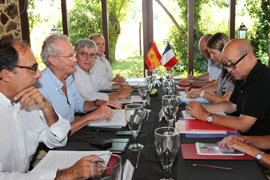 Los ministros español y francés analizaron la cooperación bilateral en misiones y las próximas citas internacionales