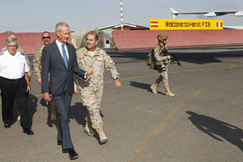 El ministro de Defensa, Pedro Morenes a su  llegada a Herat