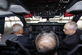 El SEDEF y el ministro de Defensa de Indonesia en la factoría Airbus