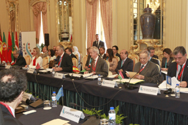El ministro de Defensa participa en la reunión de ministros de Exteriores de la iniciativa 5+5