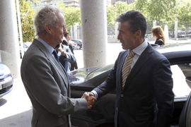 El ministro de Defensa, Pedro Morenés, recibe en la sede del Departamento al Secretario General de la OTAN, Anders Fogh Rasmussen