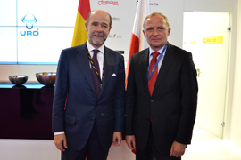 El secretario de Estado de Defensa de España, Pedro Argüelles, y su homólogo polaco Czesław Mroczek