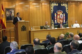 Mariano Rajoy se dirige a los alumnos del XV curso de Estado Mayor de las Fuerzas Armadas, en el CESEDEN.