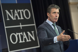El secretario general de la OTAN se despide del ministro de Defensa
