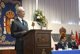 El ministro de Defensa, Pedro Morenés inaugura el curso en la Academia Básica del Aire